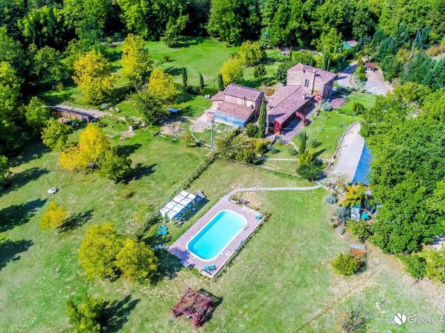Antico mulino e fienile ristrutturati in vendita a Montaione 400m² Montaione