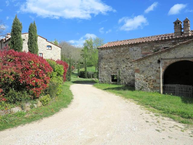 Antico podere da ristrutturare in vendita a Montieri, Bocche. 366m² Montieri