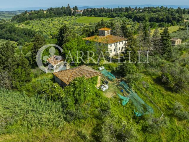 Antica Tenuta da Ristrutturare nel Cuore del Chianti Fiorent. 1232m² San Quirico in Collina