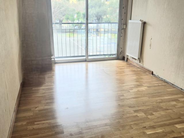 ANTIBES APPARTEMENT 2 PIECES 54 M2 AVEC CAVE ET PARKING