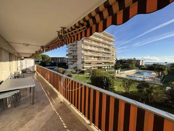 Antibes Bréguière: lumineux 4 pièces refait à neuf avec terrasses