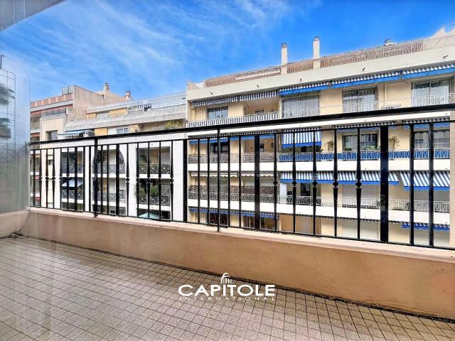Antibes centre ville Quartier Albert 1er Appartement lumi. 72m² Antibes