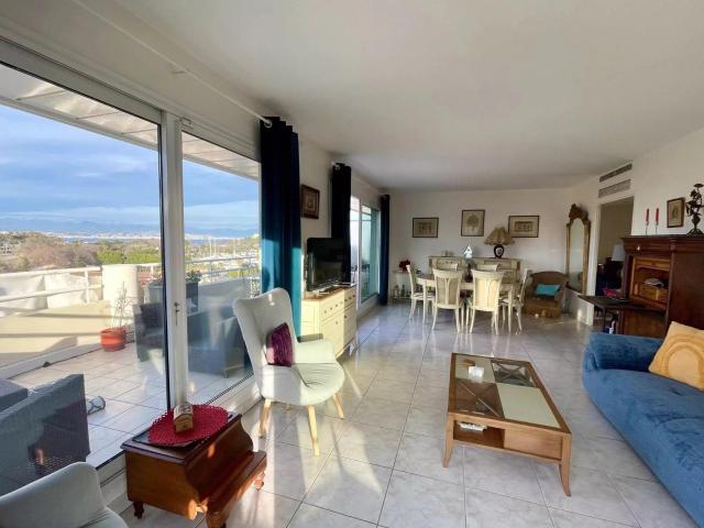 ANTIBES VAUBAN Dernier étage Vue mer 79m² Antibes