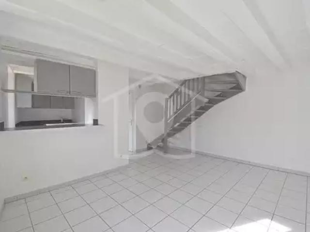 Antibes 06600 Location appartement 3 pièces t3 au dernier étage