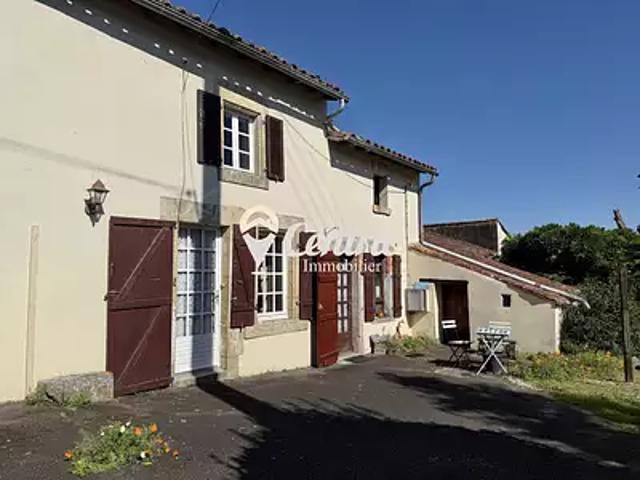 Antigny 85120 Achat / Vente maison 6 pièces t6