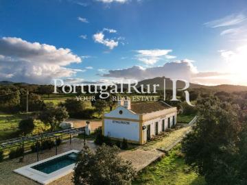 Antiga Estação de Comboio 5 Unidades de Alojamento 162m² Évora Monte Santa Maria