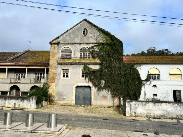 Antiga moagem com casa de habitação, 45 minutos de Lisboa m² Alenquer Santo Estêvão e Triana