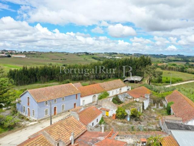 Antiga quinta agrícola com 11 hectares e 4700 m2 de construç. 2380m² Carvalhal