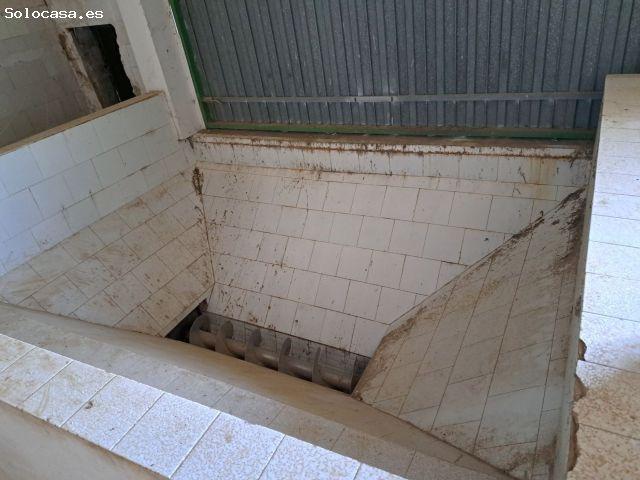 Antigua bodega con vivienda muy próxima a Requena