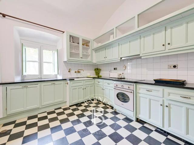 Antigua casa de pueblo del siglo XVII en Rupià | Una joya hi. 445m² Rupiá