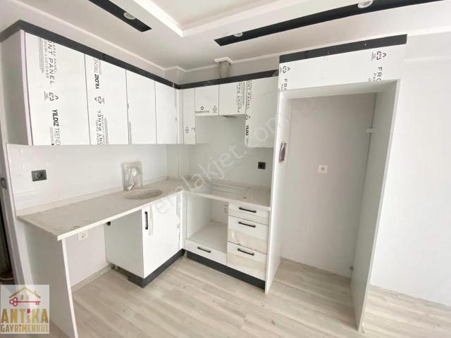 Antika Gayrimenkul'den Akıncılar Mahallesinde Kiralık 1+1 Daire