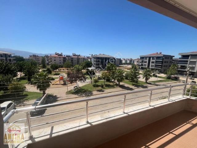 Antika Gayrimenkul'den Park Cepheli Bakımlı Daire