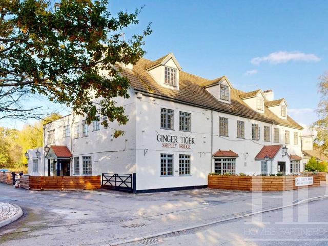 Antlands Lane, Shipley Bridge RH6, 3 bed flat to rent, £1,500 pcm | PrimeLocation