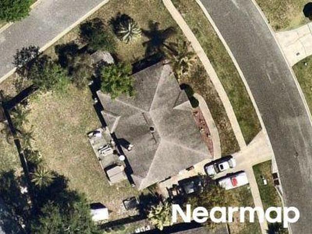 Antler Hill Dr E