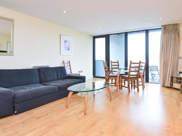Antonine Heights, City Walk, London, SE1 2 bed flat to rent £3,000 pcm £692 pw