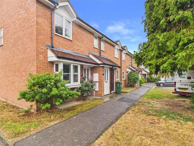 Anxey Way, Haddenham, Aylesbury, Buckinghamshire HP17, 1 bed flat to rent, £1,150 pcm | PrimeLocation