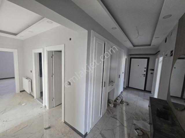 Anyapı Gm' Yenimahalle'de Satılık 4+1 Yeni Yapı Ara Kat Daire