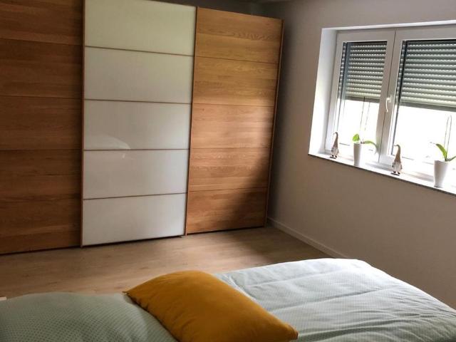 Anzeigevoll möbliert moderne, ruhig gelegene 2 Zimmer Wohnung im EG