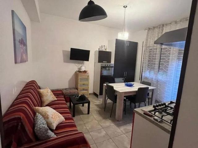 ANZIO TRILOCALE ARREDATO Con BALCONE