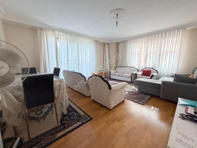 As Emlak Tan 3+1 Eşyalı Merkeze Yakın Genç Binada 3.kat 120m2 Daire