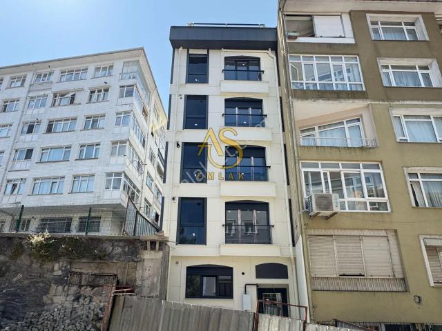 As Emlak'tan 3+2 Sıfır Fıstıkağacında Caddeye Metro Yakın Dublex