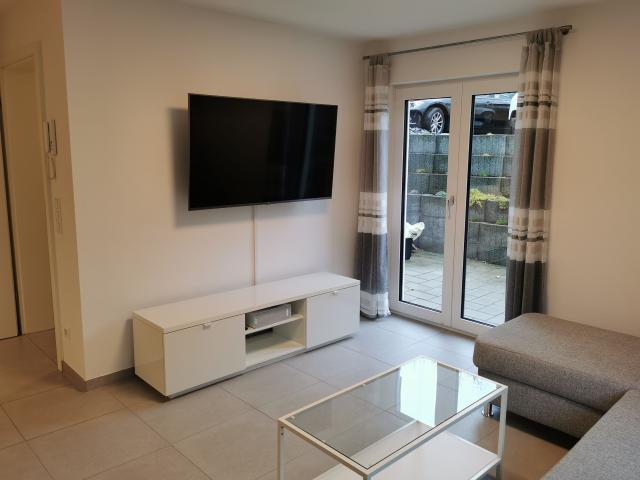 As good as new furnished 2 room apartment in quiet location in Stuttgart Steinhaldenfeld