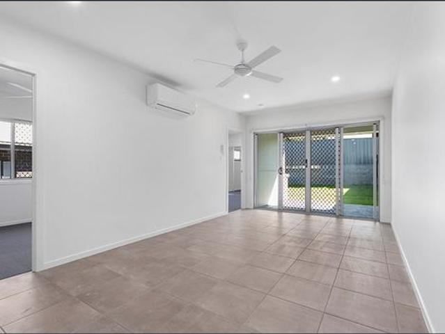 AS NEW 3 BEDROOM DUPLEX IN CAMERON GROVE ESTATE