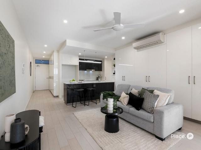 As New Boutique Apartment with Entertainers Balcony and City Views