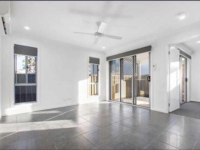 AS NEW DUPLEX IN CAMERON GROVE ESTATE