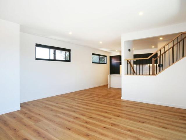 As new luxury quality finished townhouse