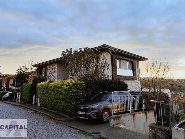 Asmalı Evler 'de Büyük Tip Manzaralı 3,5+1 Üst Köşe Dubleks