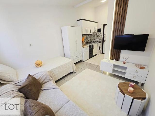 Asmalıevler Mahallesinde Asansörlü Full Eşyalı 1+0 Apart A 40 2