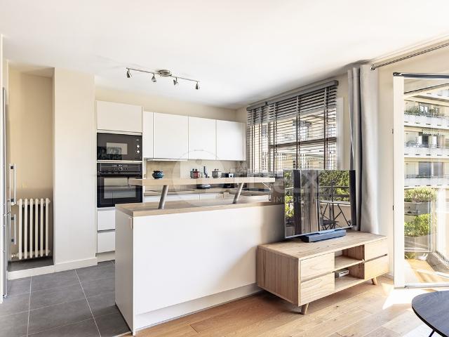 ASNIERES GARE / BECON 3 PIECES BALCON 545.000 euros FAI
