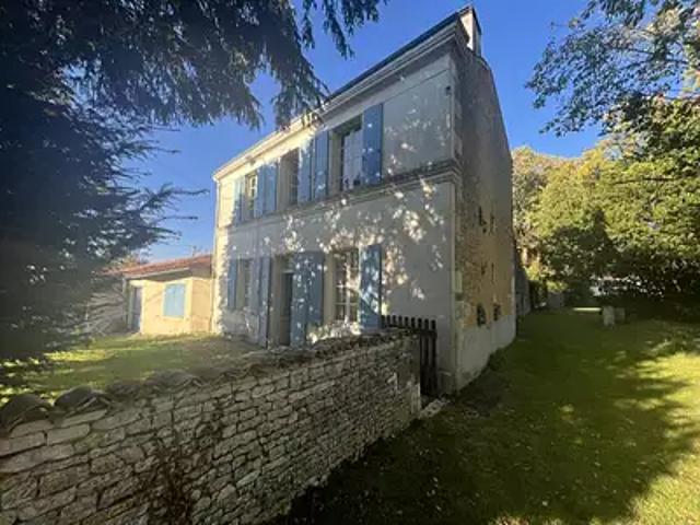 Asnières la Giraud 17400 Achat / Vente maison 4 pièces t4 parking