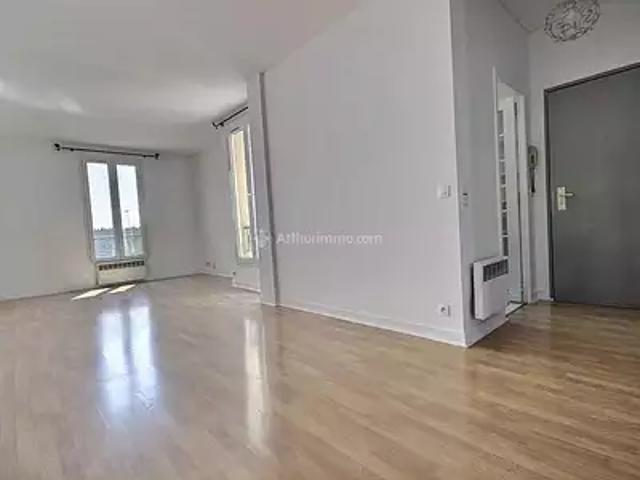 Asnières sur Seine 92600 Achat / Vente appartement 3 pièces t3 cave