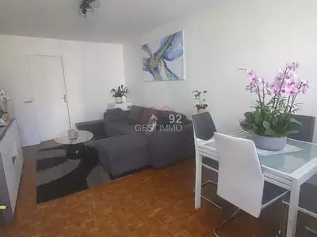 Asnières sur Seine 92600 Achat / Vente appartement 3 pièces t3 parking