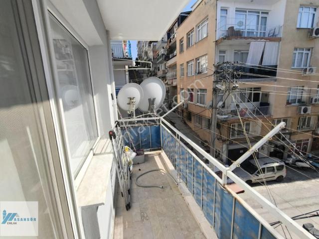 Asansör Emlak'tan Kiralık Ara Kat Balkonlu Eşyalı Daire