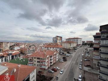 Asansörlü Kiralık Daire 3+1 Ufuktepe Sağlık Ocağı Pazareri Yakını Orta Kat