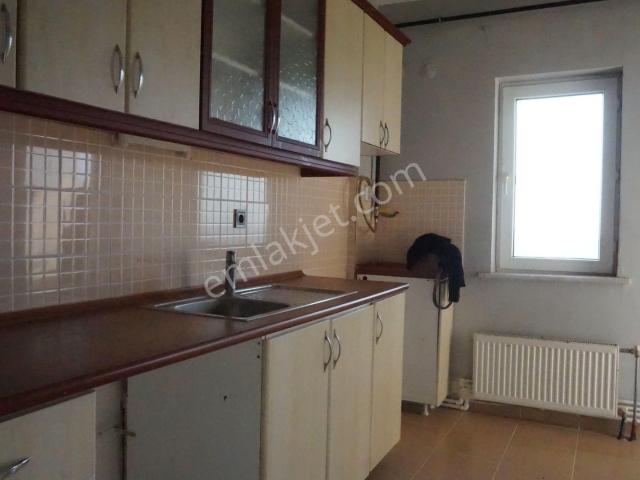 Asarlıkda Satılık 2+1 Doğalgaz Kombili+balkonlu Çiğli Serkan Emlak Dan