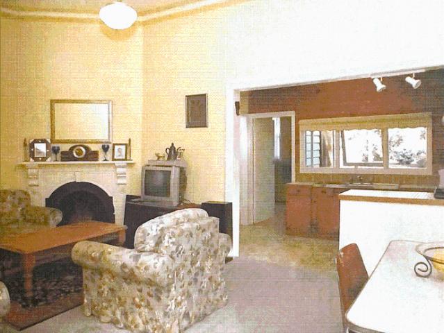 Ascot Vale close to shops and public transport