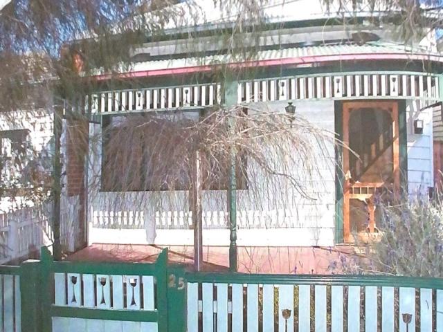 Ascot Vale close to shops and public transport