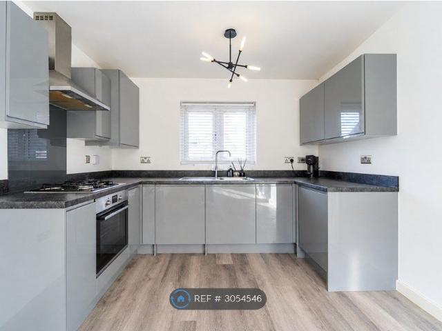 Ascot Way, Birmingham B31, 2 bed flat to rent, £1,150 pcm | PrimeLocation