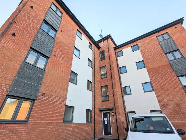 Ascot Way, Longbridge, Birmingham B31, 2 bed flat to rent, £1,175 pcm | PrimeLocation
