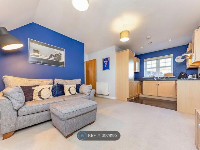 Ascot Drive, Letchworth Garden City SG6, 2 bed flat to rent, £1,450 pcm | PrimeLocation