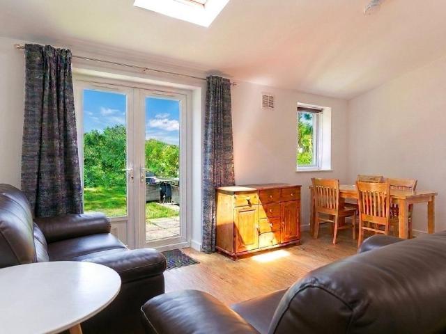Ascot Road, Southmead, Bristol, BS10 4 bed semi detached house to rent £2,400 pcm £554 pw
