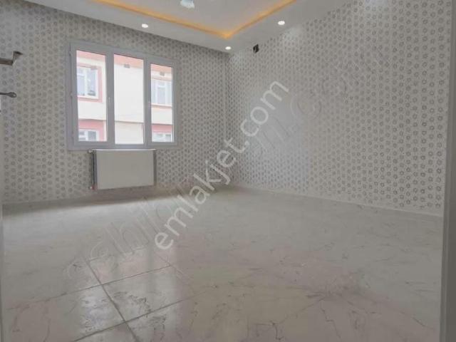 Asel Gayrimenkul Güneş Mah. 2+1 Balkonlu D.gazlı Satılık Daire
