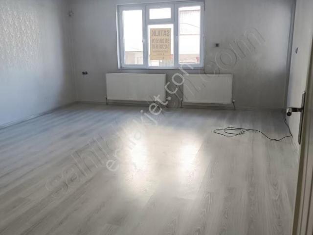Asel Gayrimenkul'den Güneş Mah.ana Cadde Üzeri 3 Daire 1 Dükkan