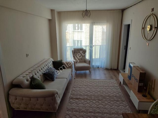Asel'den Gaybi 1+1 Eşyalı, Arakat Balkonlu, Asansörlü Daire