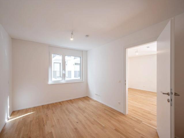 ASG IV Qualitatives Wohnen in urbaner Lage: hochwertiger 2 Zimmer ZWEITBEZUG mit Garten und Terrasse! Provisionsfrei!