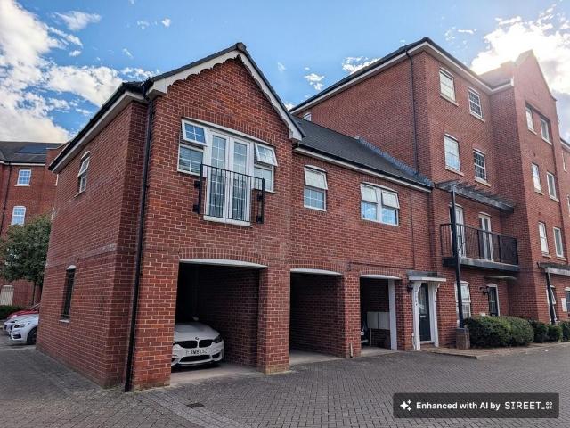 Ashton Gardens, Eastleigh SO50 2 bed flat to rent £1,300 pcm £300 pw